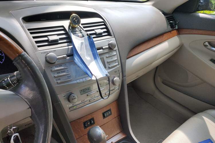 Used Toyota Camry 2012 200G Classic Luxury Edition