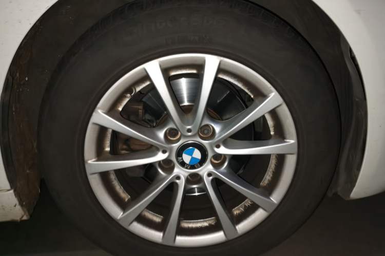 Used BMW 3 Series 2015 316i Active Edition Right Front Wheel Hub