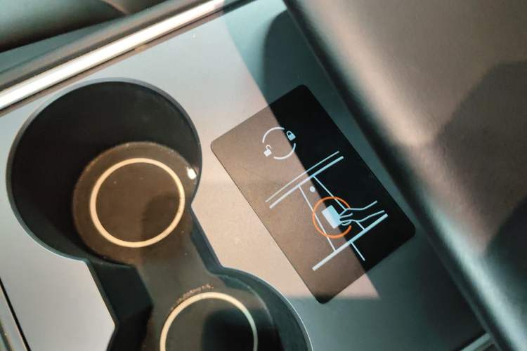 Used Tesla Model Y 2024 Rear-Wheel-Drive Version Vehicle Key