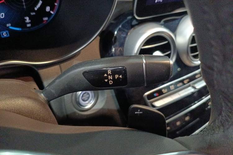 Used Mercedes-Benz GLC 2021 GLC 260 L 4MATIC Dynamic Edition Gear Lever