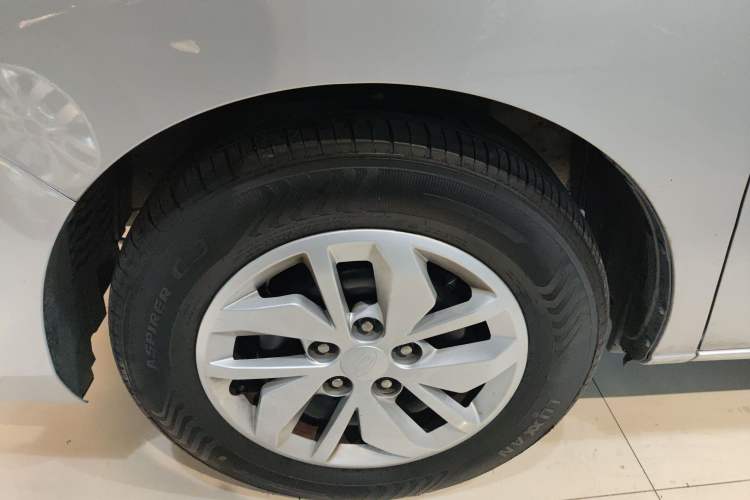 Used JAC Refine M4 2020 2.0 CTI Diesel Manual Jingrui Model China VI Standard