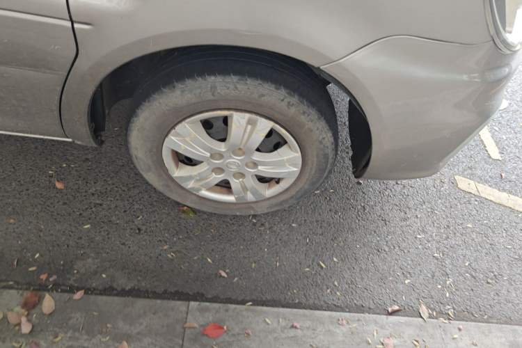 Used FORTHING Lingzhi 2019 Facelifted M5L 1.6L 7-Seater Base Model China VI Standard
