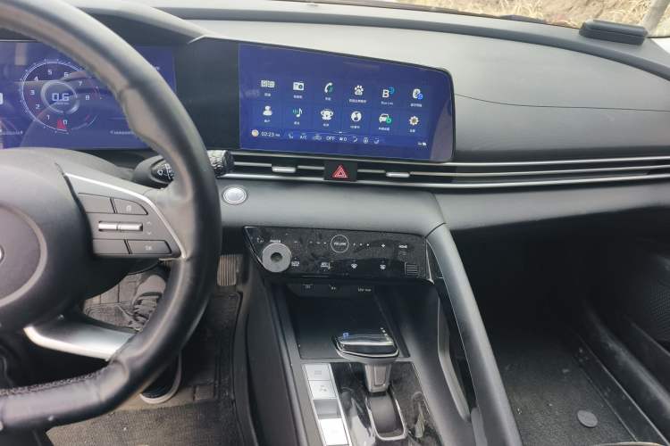 Used Hyundai Elantra 2022 1.5L CVT GLX Elite Edition