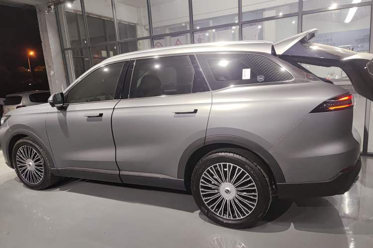 Used Chery Tiggo 8 L 2024 2.0T Two-Wheel Drive Prestige Version 5 Seats