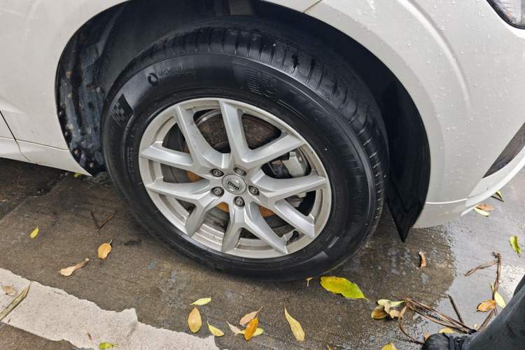 Used Volvo XC60 2019 T5 4x4 Smart Edition China VI Standard