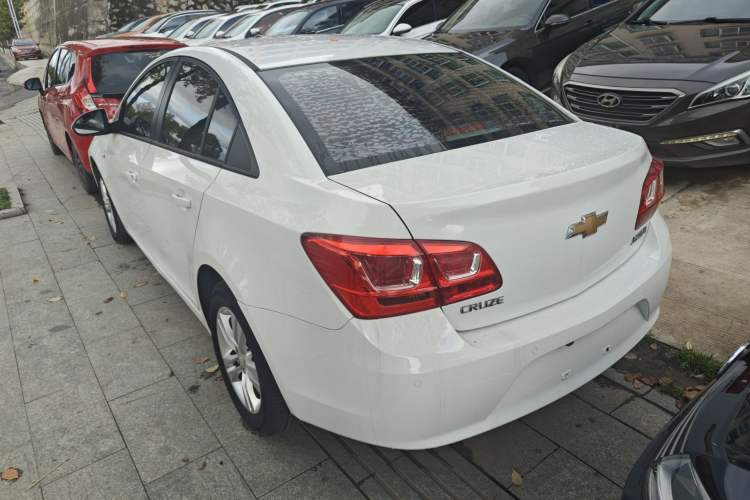 Used Chevrolet Cruze 2015 1.5L Classic SE AT
