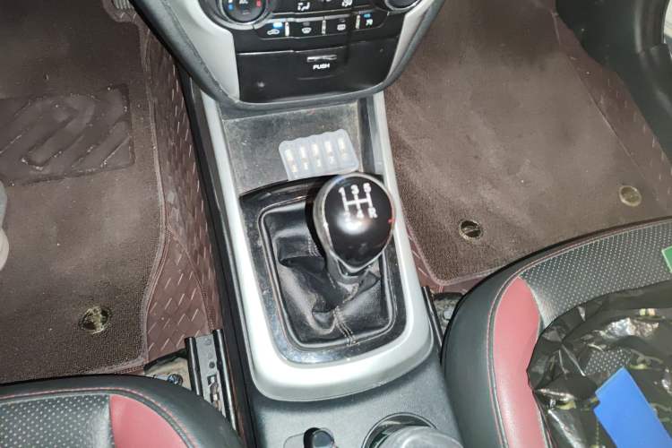 Used Changan Eado 2013 1.6L Manual ZhiKu Model China IV Standard
