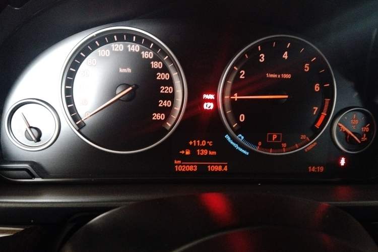 Used BMW 5 Series 2014 525Li Leading Model
