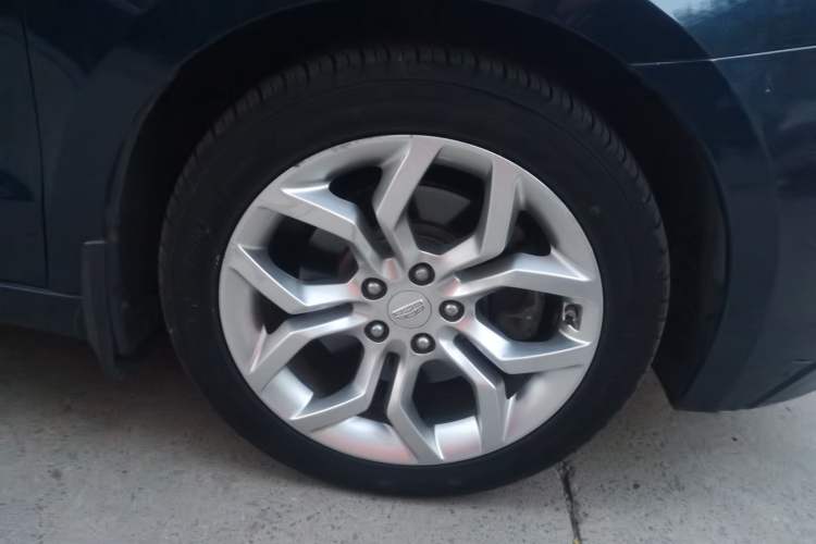 Used Geely Auto Emgrand GT 2015 1.8T Luxury Model
