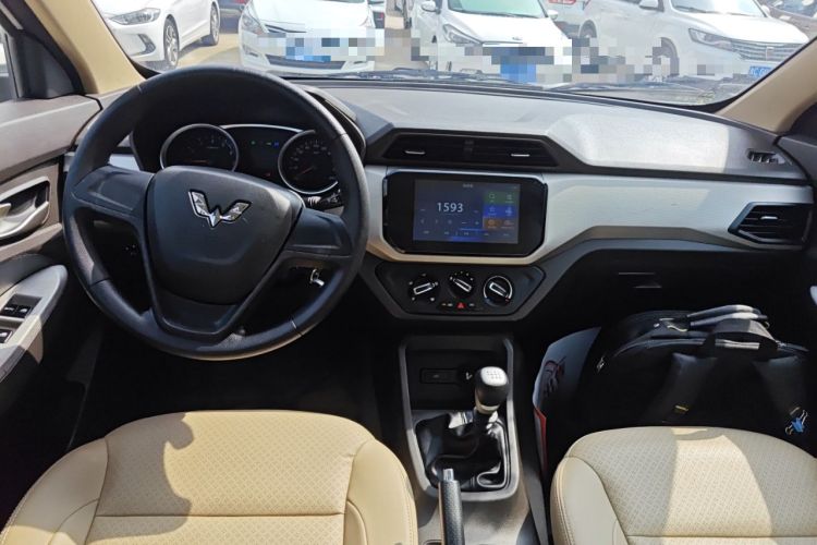 Used Wuling Hongguang 2019 1.5L S Comfort Edition China VI LAR