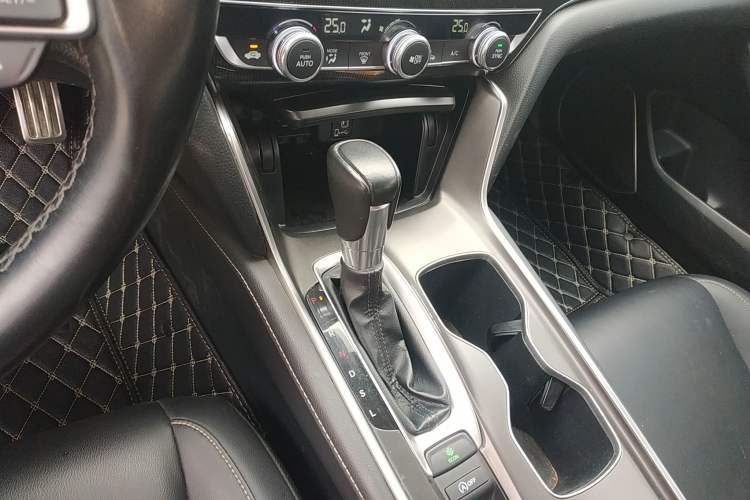 Used Honda Accord 2022 260TURBO Phantom Night · Prestige Edition
