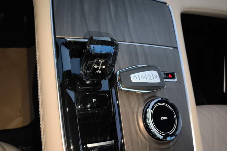 Used Geely Auto Monjaro L 2025 Dongfang Yao 2.0TD Automatic All-Wheel-Drive Wangyue Edition