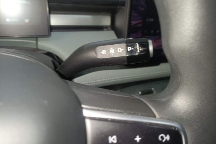 Used Roewe D6 2025 450km Deluxe Edition
