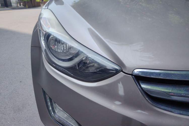 Used Hyundai Elantra (5th Generation / Langdong) 2015 1.6L Manual Leading Model
