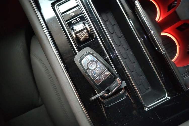 Used Lincoln Aviator 2024 3.0T V6 All-Wheel-Drive Luxury Edition Six Seats
