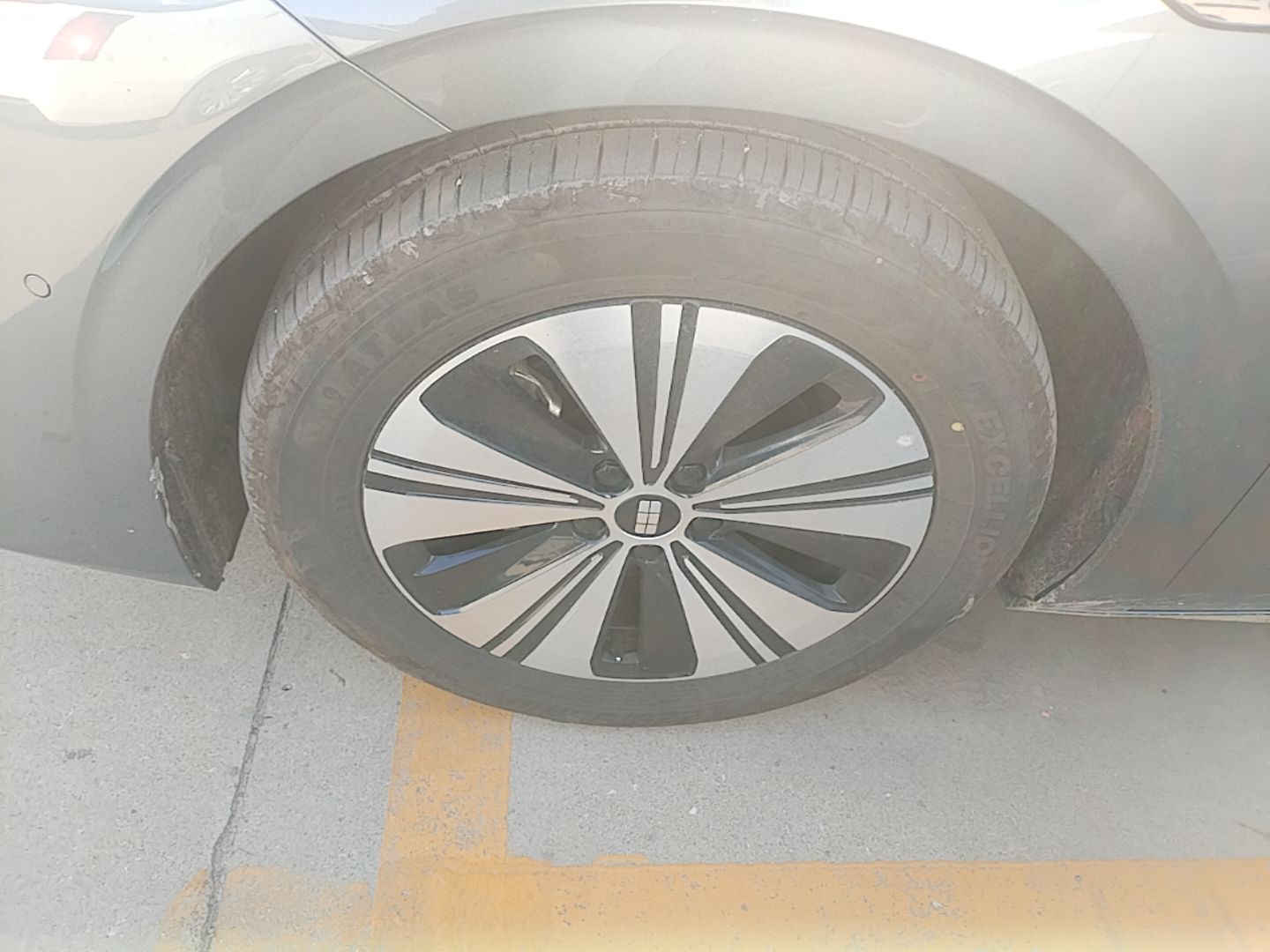 Geely Galaxy A7 2025 Model EM-i 150km Exploration+ Edition — снимка 10