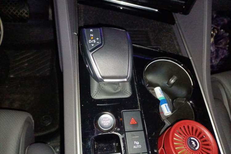 Used Volkswagen Touareg 2023 3.0 TSI Luxury Edition Obsidian Black Sport Package
