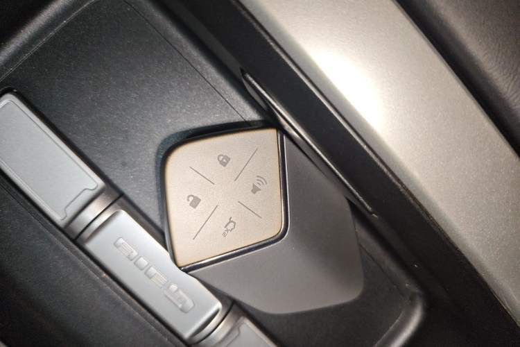 Used Deepal G318 2024 Two-Wheel Drive Air Suspension Version Vehicle Key