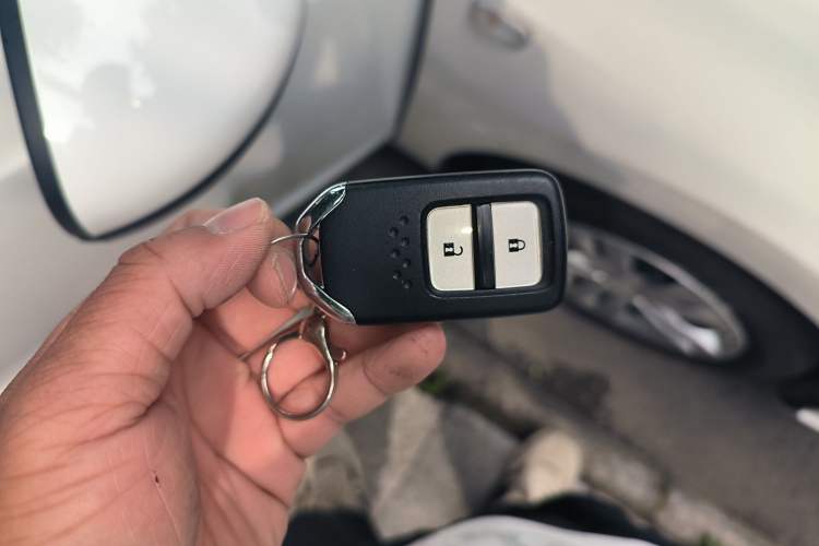 Used Honda Fit 2021 1.5L CVT Trend Edition Vehicle Key