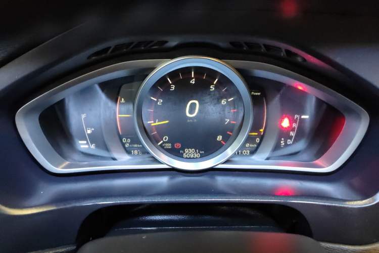 Used Volvo V40 2018 T3 Zhiyi Edition Instrument Cluster