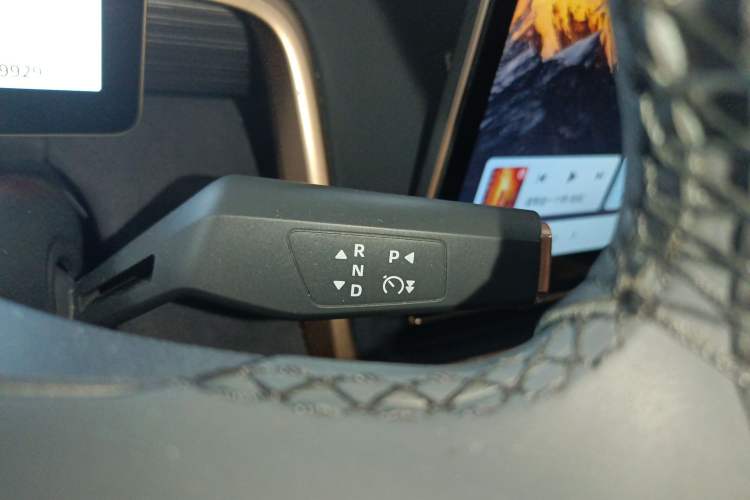 Used Dongfeng eπ eπ008 2024 210Max Range-Extended Version 6 Seats
