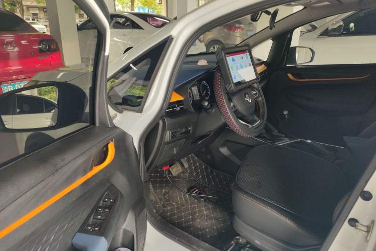 Used Livan X3 PRO 2022 1.5L CVT Xiao Sa