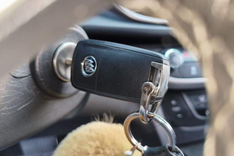 Used Buick GT 2019 18T Automatic Connected Elite Model China VI Standard Vehicle Key