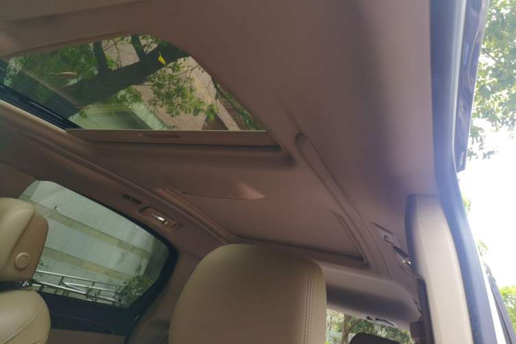 Used Buick GL8 2020 ES Land Cruiser 653T Luxury Model Headliner