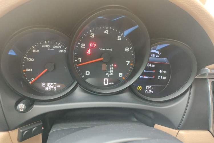 Used Porsche Macan 2016 Macan 2.0T Instrument Cluster