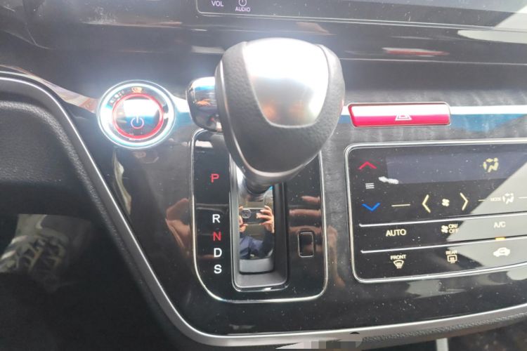 Used Honda Elysion 2019 2.0L Hybrid Luxury Edition
