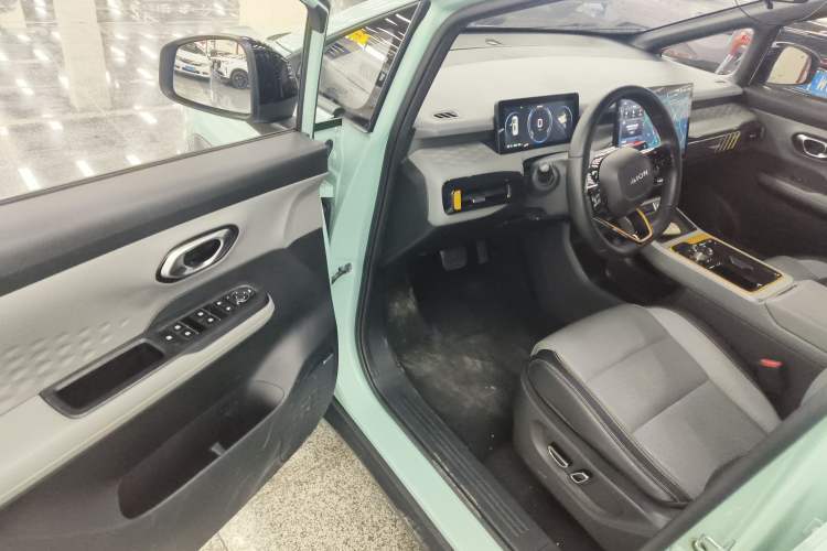 Used AION Y 2022 70 Intelligent Edition Lithium Iron Phosphate Driver Seat