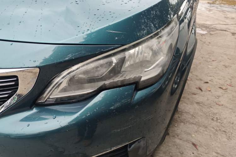 Used Peugeot 5008 2017 350THP 7-Seater Elite Edition Left Front Headlight