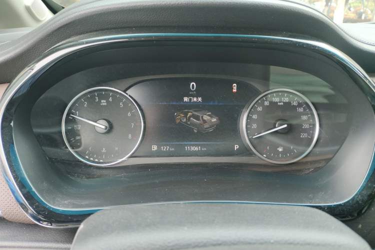 Used Buick GL8 2022 Land Cruiser Executive Class 652T Comfort Model