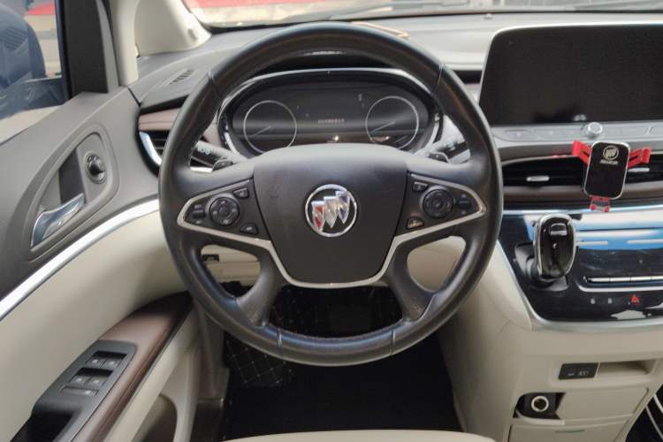 Used Buick GL8 2021 Land Cruiser Executive Class 652T Smart Luxury Model