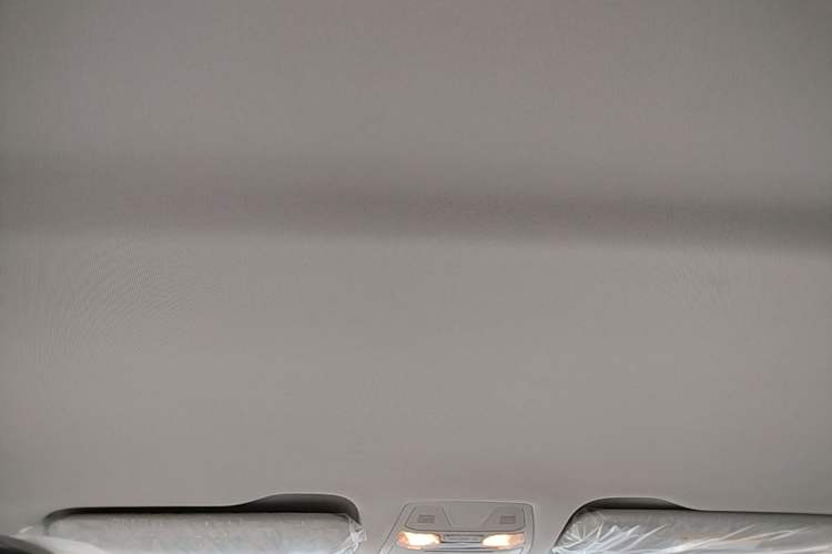 Used Hongqi E-QM5 2022 431 km Charge & Enjoy Edition