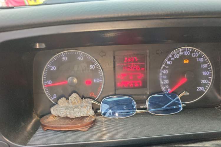 Used Volkswagen Jetta 2012 1.6L Collector's Edition Odometer Close Up