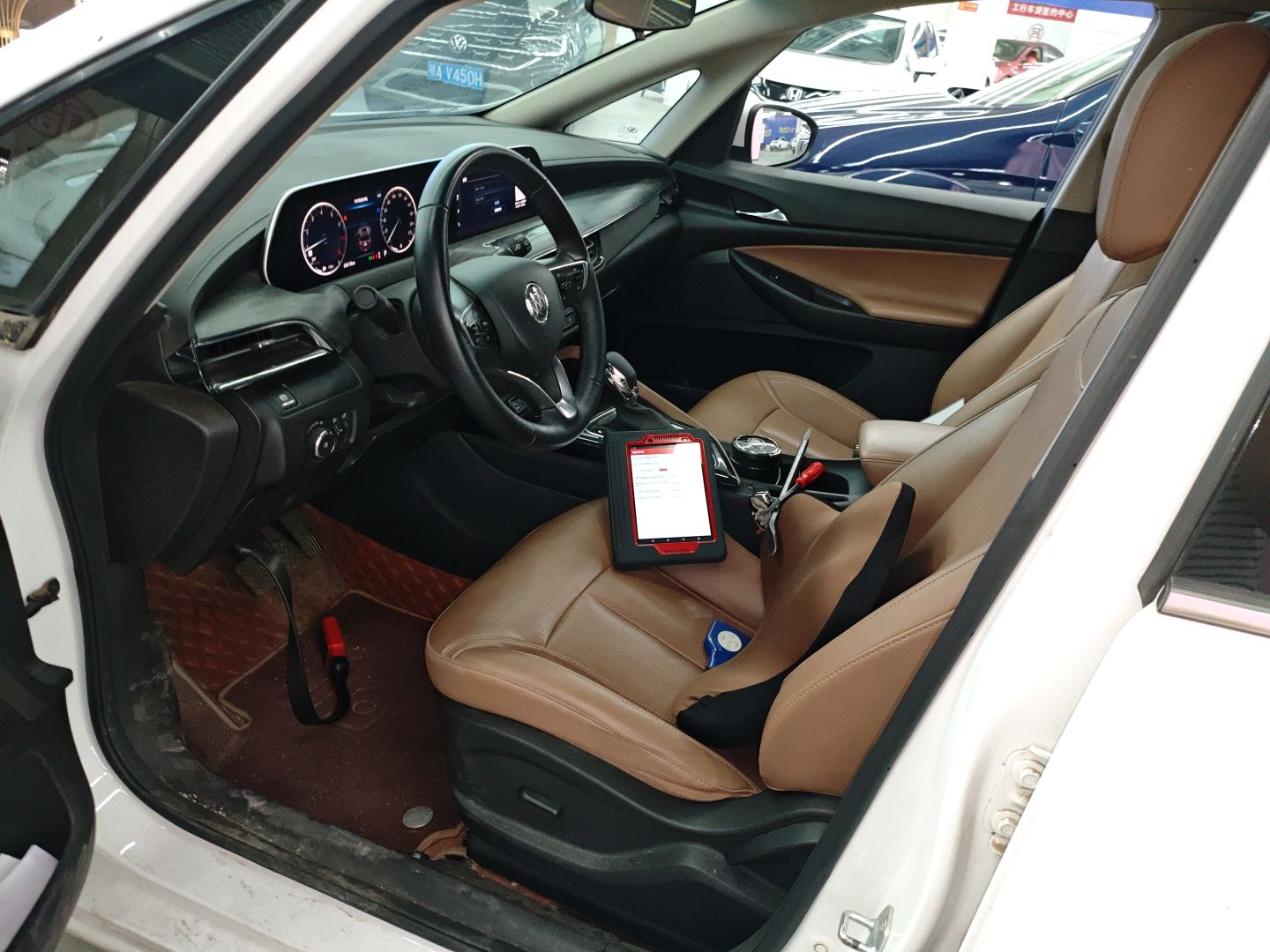 Переднее сиденье в автомобиле