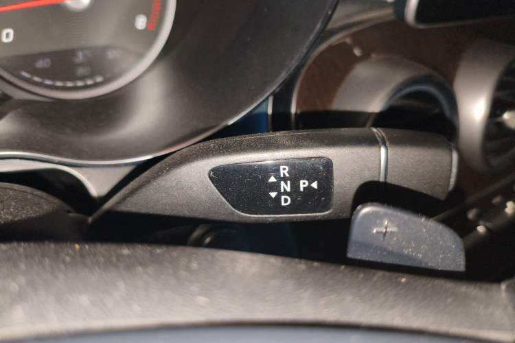 Used Mercedes-Benz GLC 2019 GLC 260 4MATIC Luxury Model