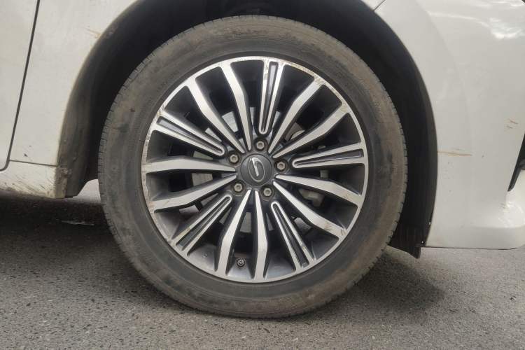 Used GAC Trumpchi M6 2019 270T DCT Luxury Edition (7-seater) China VI Right Front Wheel Hub