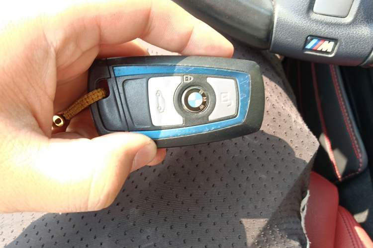 Used BMW 4 Series 2017 425i M Sport Package Vehicle Key