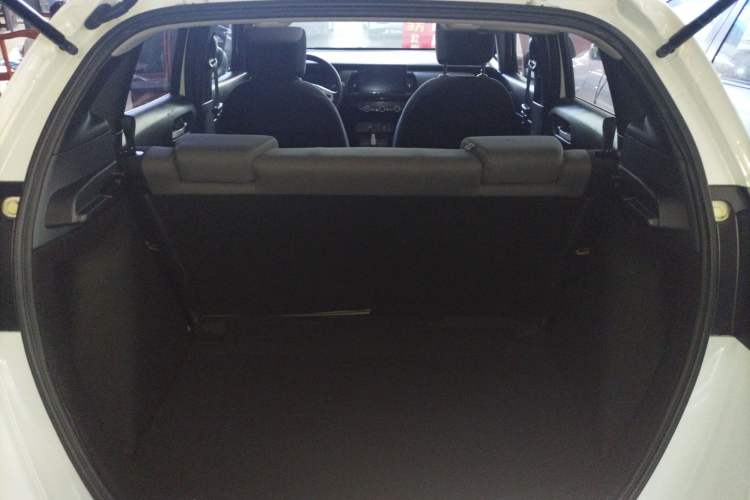 Used Honda Fit 2021 1.5L CVT Trend Edition Trunk