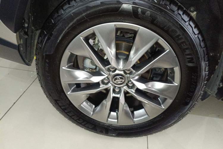 Used Toyota Wildlander 2023 2.0L CVT Two-Wheel Drive Leading Edition Right Rear Wheel Hub
