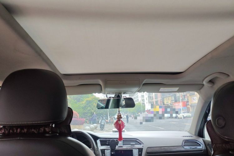 Used Volkswagen Tiguan L 2017 330TSI Automatic Two-Wheel Drive Flagship Edition Headliner