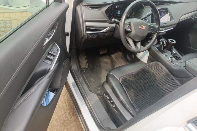 Used Cadillac XT4 2020 28T Two-Wheel-Drive Leading Version Driver Seat