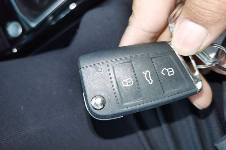 Used Volkswagen Tharu 2025 NewRui 300TSI Prestige Edition Vehicle Key