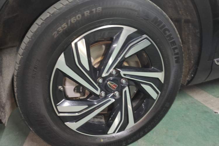 Used Hongqi HS5 2022 Revised Version 2.0T Smart Connect Flagship Edition
