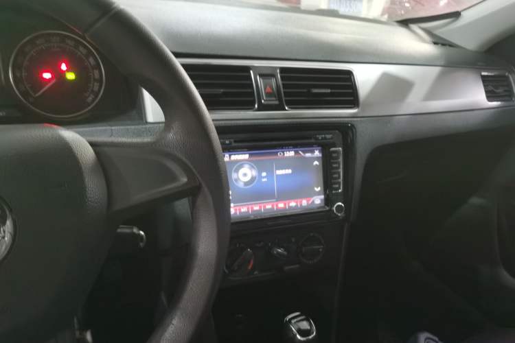 Used Skoda Rapid Spaceback 2014 1.6L Automatic Enjoyment Edition