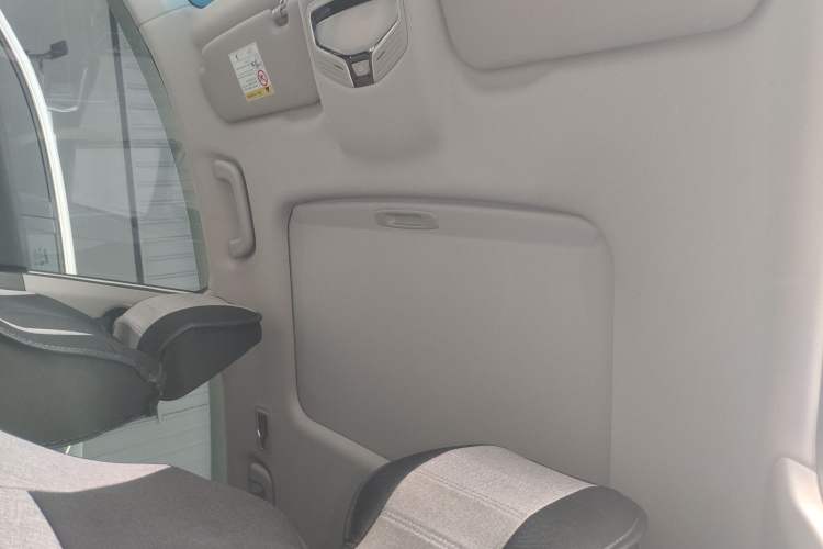 Used Geely Auto Emgrand L HiP 2024 Longteng Edition 1.5TD-DHT Pro 100KM Excellence Model Headliner