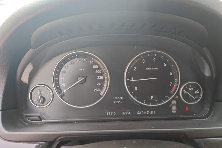 Used BMW 5 Series 2013 525Li Luxury Model