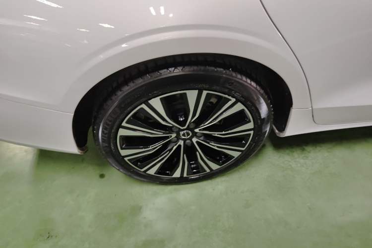 Used Volvo S60 2024 B4 Zhiyuan Luxury Edition Exterior 5